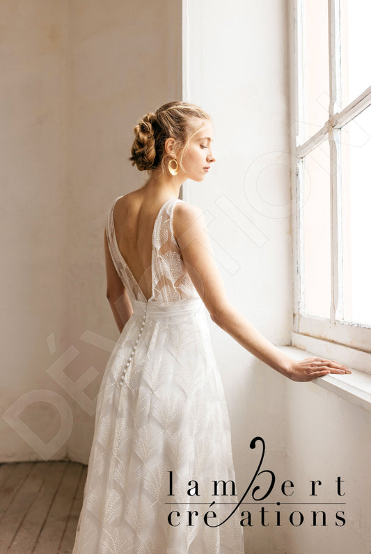 Plume A-line V-neck Ivory Wedding dress