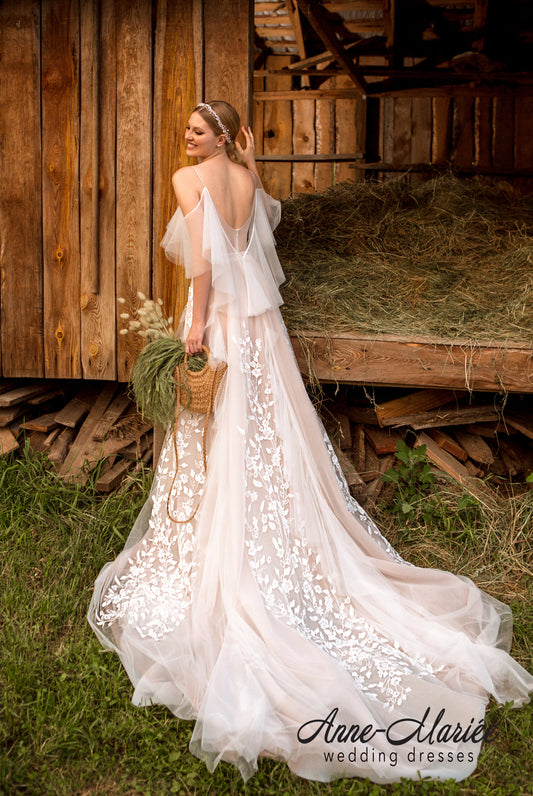 Dominic Tulip Deep V-neck Ivory Dustyrose Wedding dress