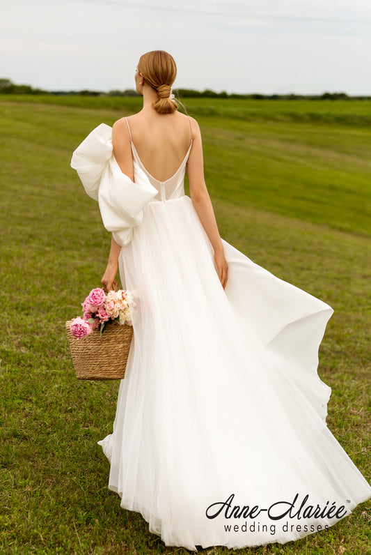 Luiza A-line V-neck Ivory Wedding dress