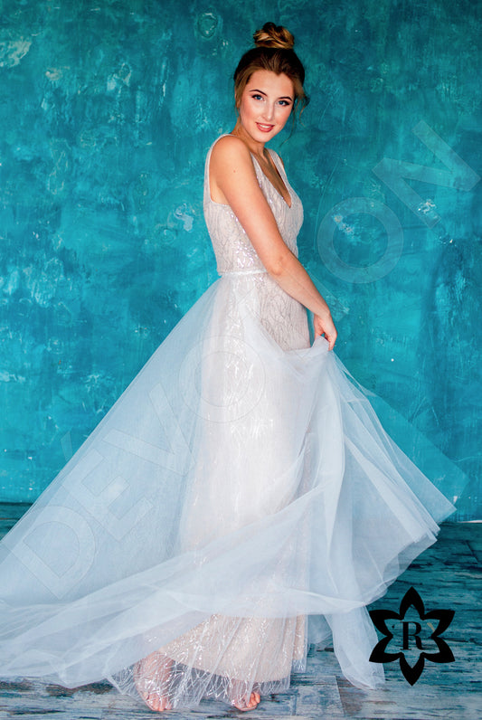 Ramiela Sheath/Column V-neck Nude Milk Silver Wedding dress