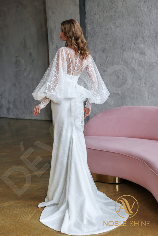 Biddi Trumpet/Mermaid V-neck Milk Wedding dress