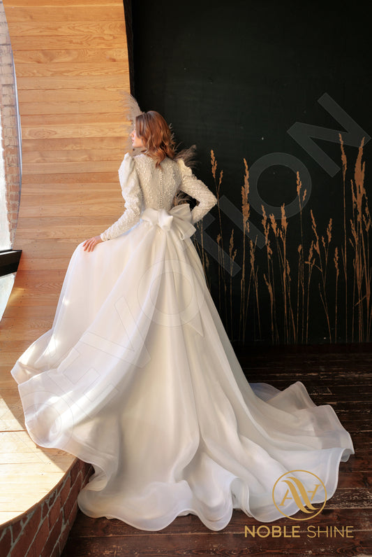 Sabrann A-line High neck Milk Wedding dress