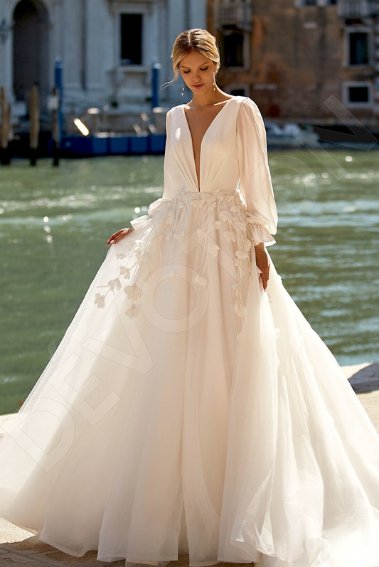 Roxella A-line Deep V-neck Ivory Wedding dress