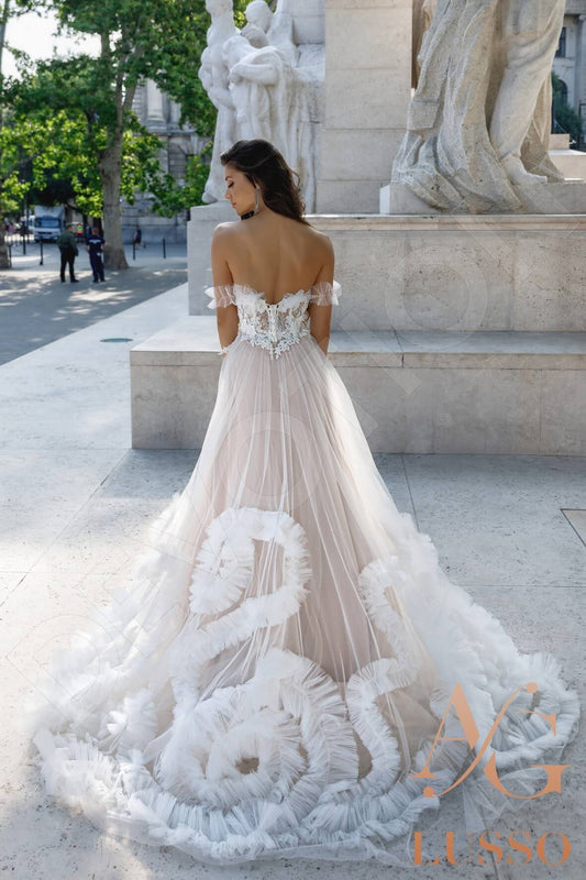 Verena A-line Off-shoulder/Drop shoulders Ivory Carne Wedding dress