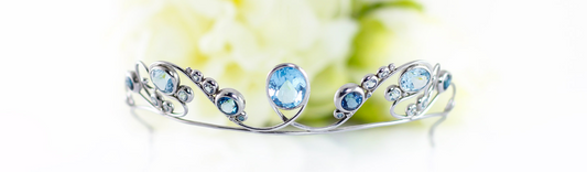 Beach wedding mermaid tiara will make you look like a princess
