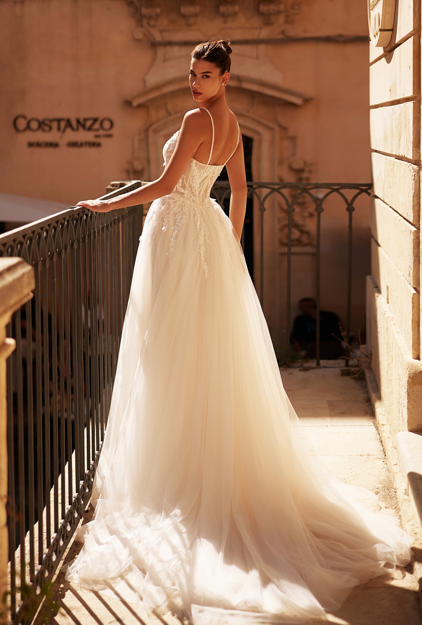 Savine A-line Scoop Milk Wedding dress