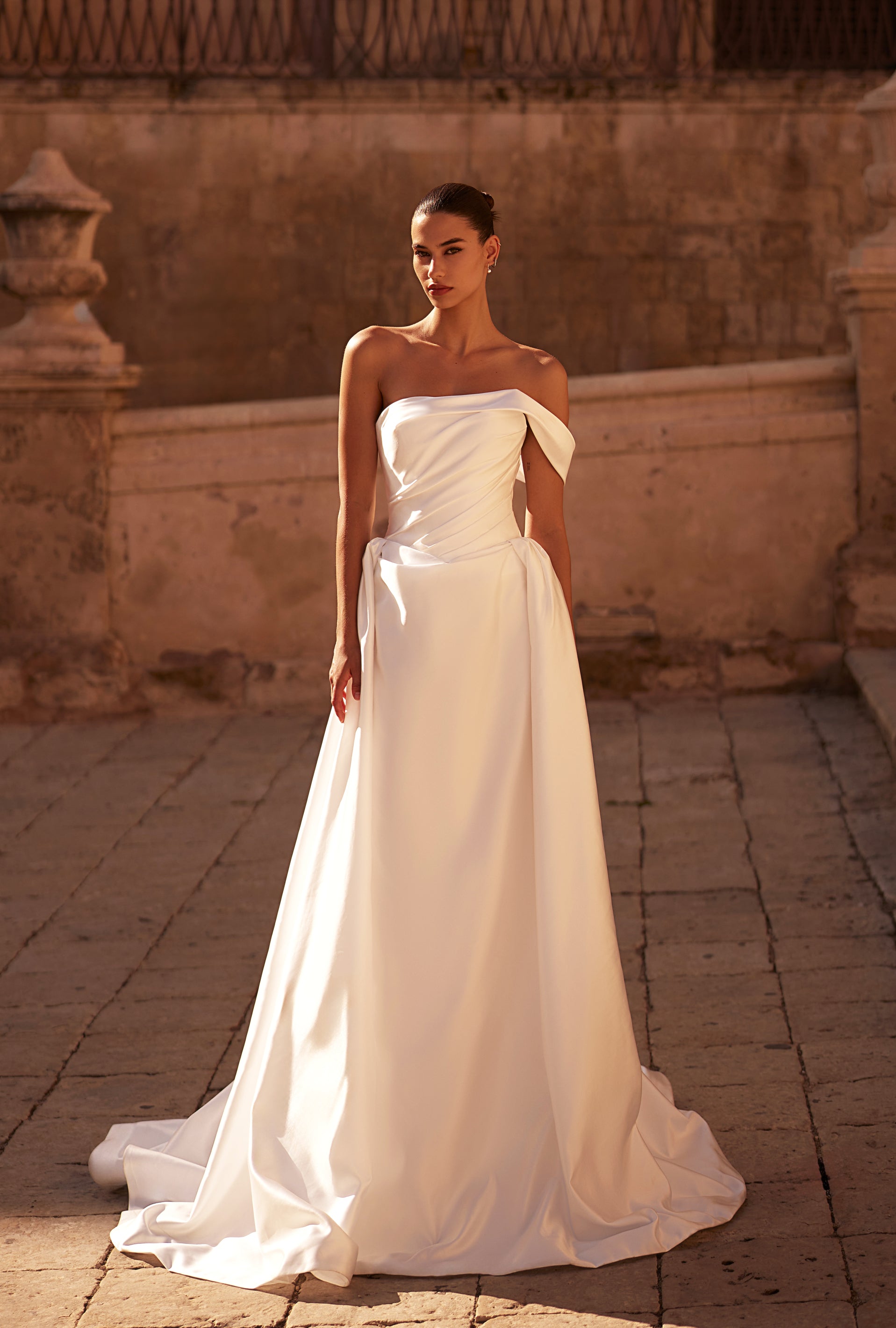 Lidia A-line Off-shoulder/Drop shoulders Milk Wedding dress