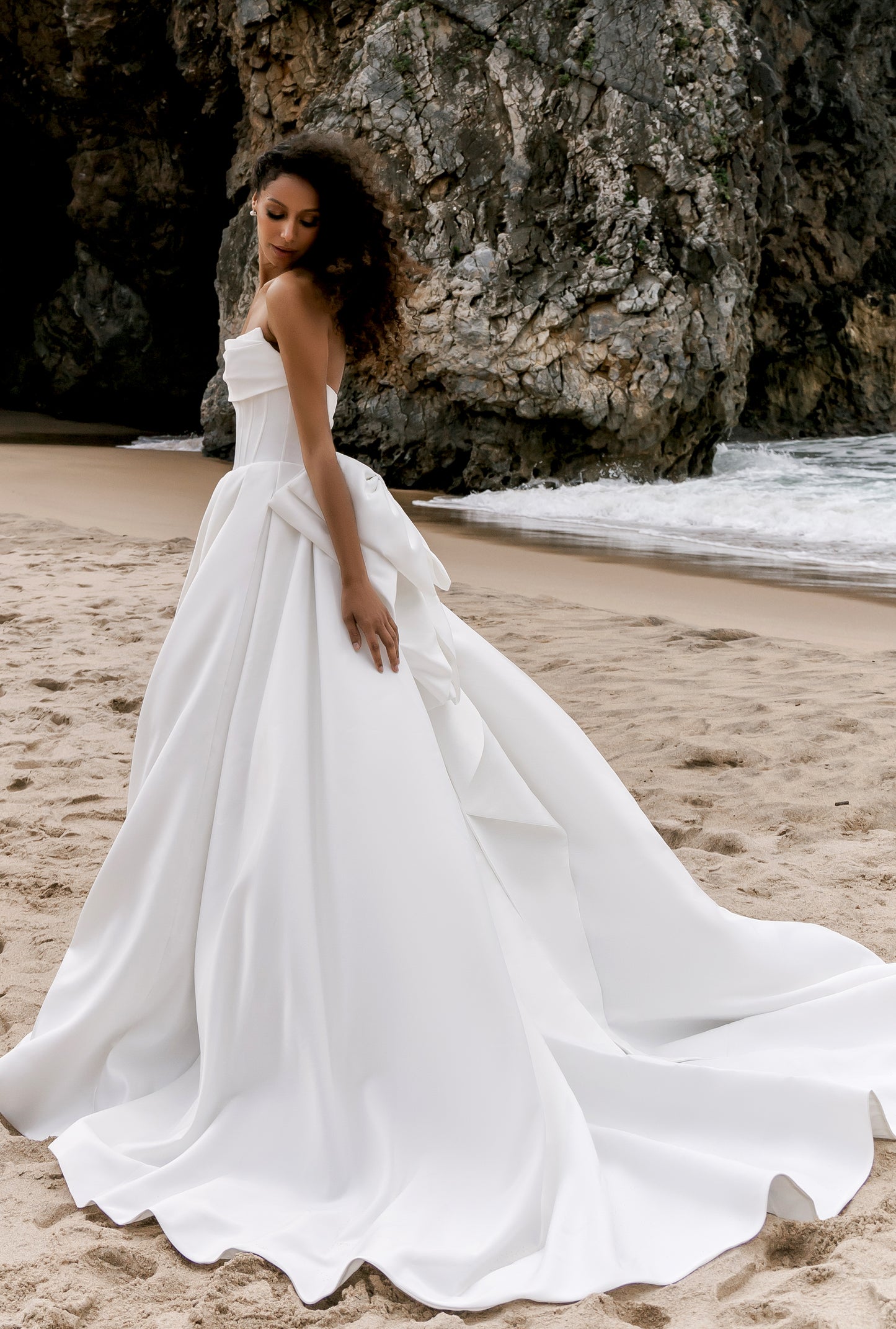 Mona A-line Straight across Milk Wedding dress