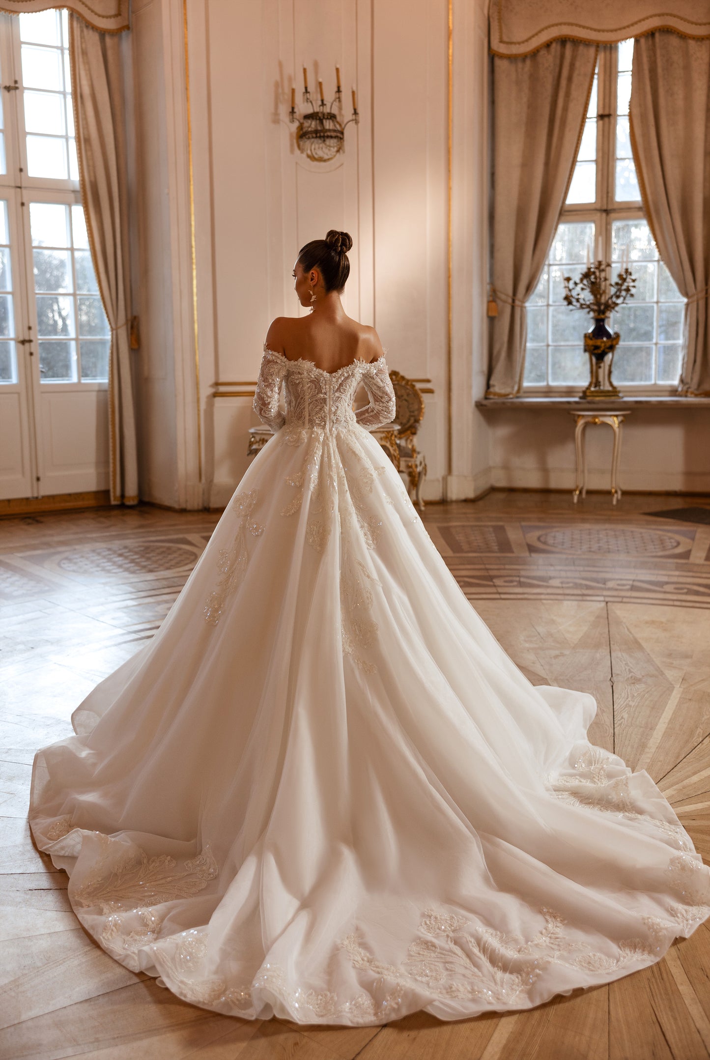 Veva Princess/Ball Sweetheart Milk Wedding dress