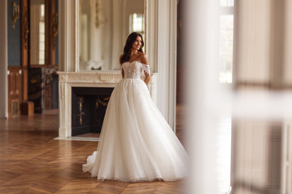 Jade-Chloé A-line Sweetheart Milk Wedding dress