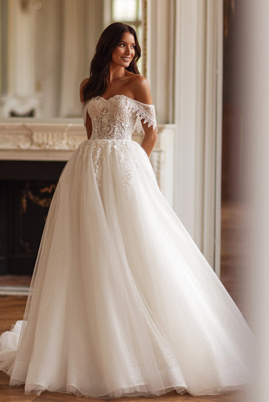 Jade-Chloé A-line Sweetheart Milk Wedding dress