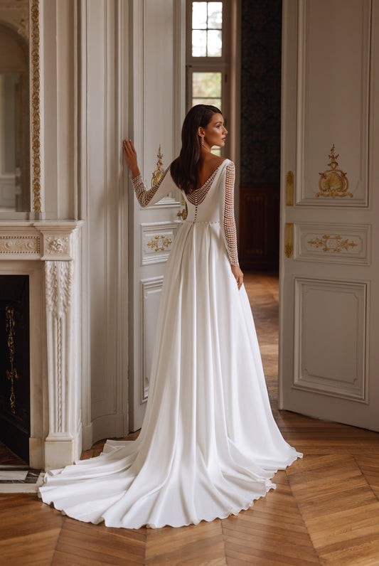 Lili-Rose A-line Boat/Bateau Milk Wedding dress