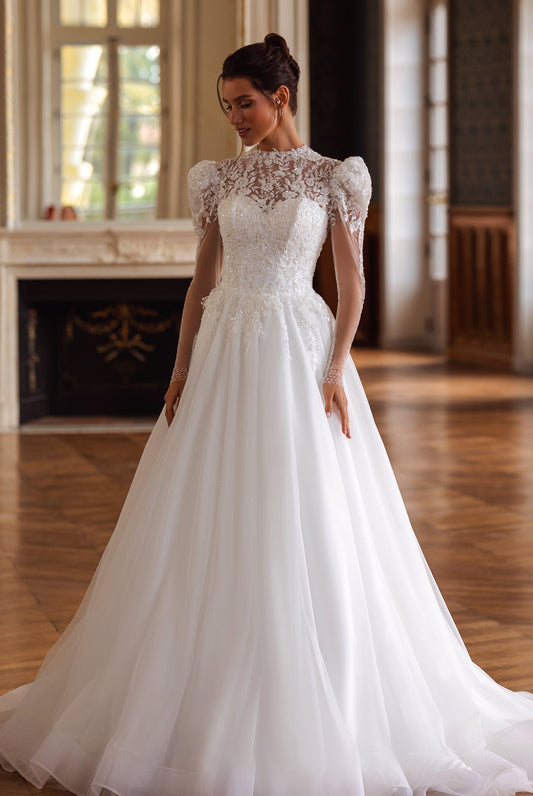 Violetta-Amarante A-line Hight neck Milk Wedding dress