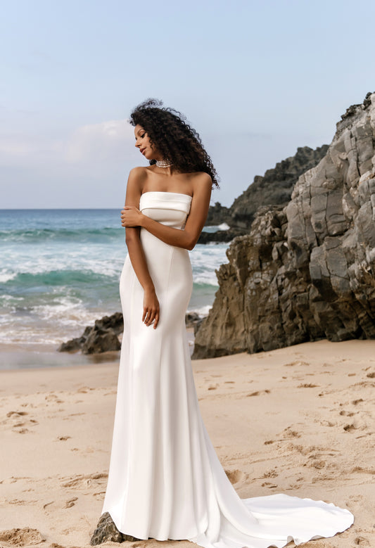 Dora Two in one Straight across Milk Wedding dress