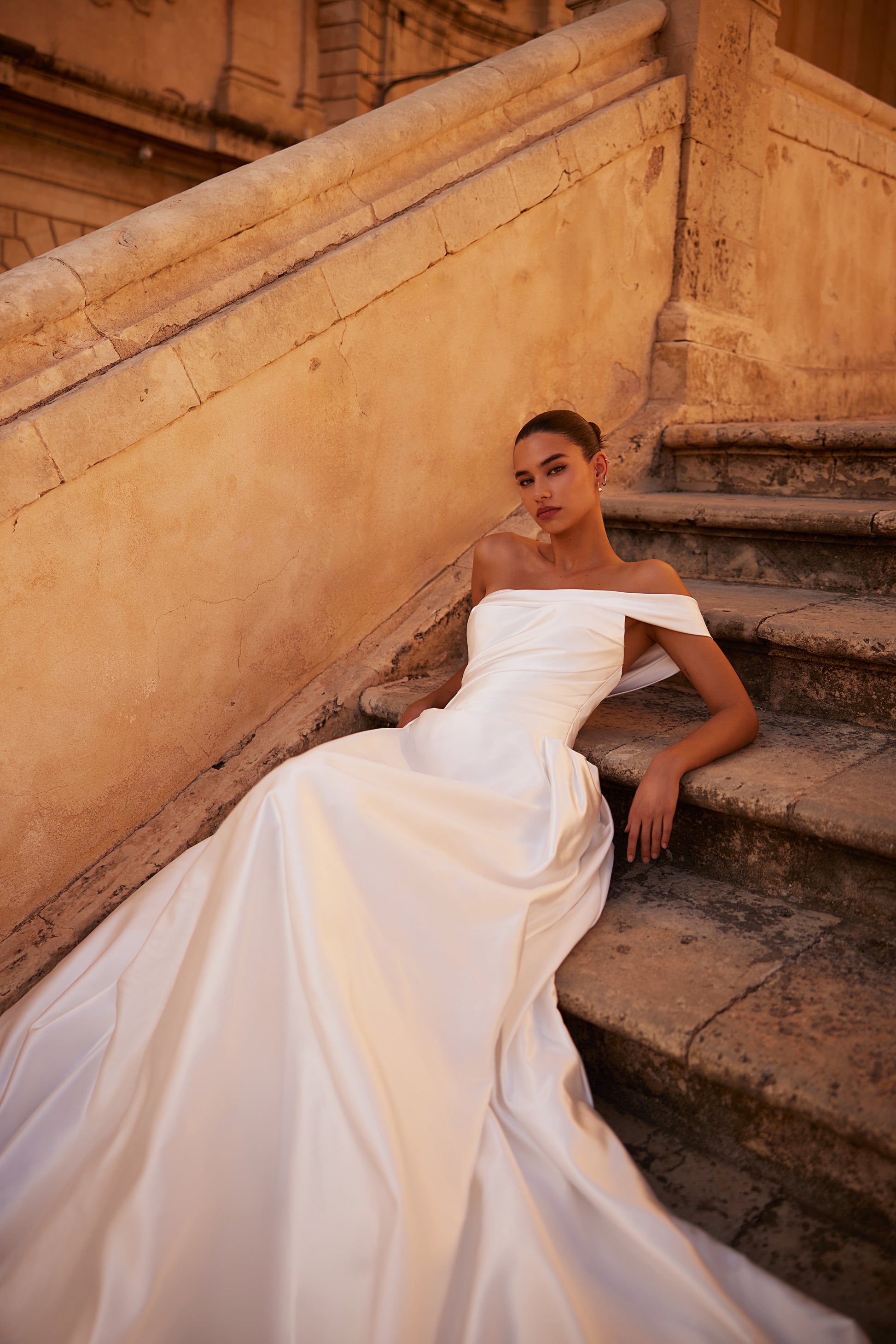 Lidia A-line Off-shoulder/Drop shoulders Milk Wedding dress