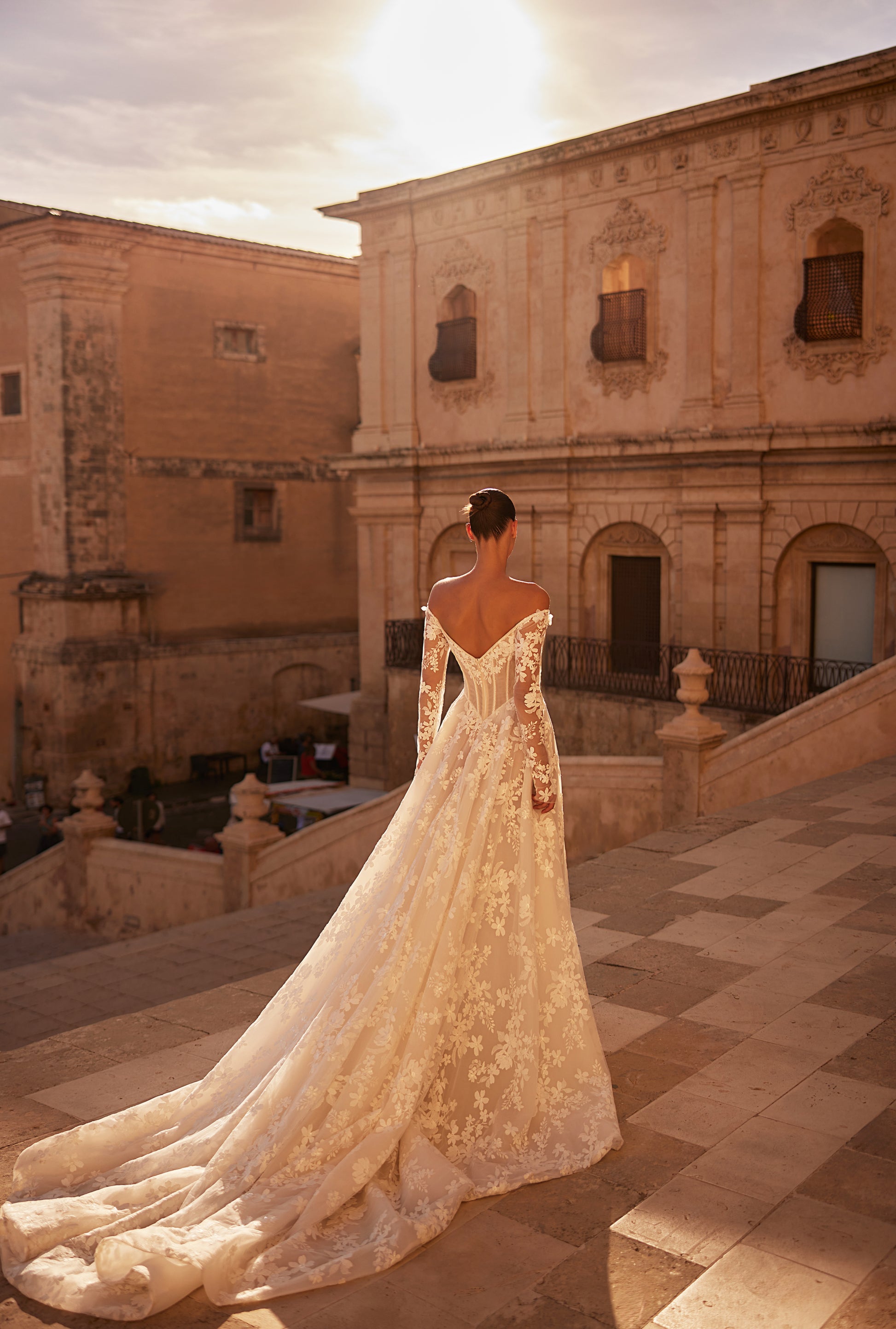 Samanda A-line Off-shoulder/Drop shoulders Milk Wedding dress