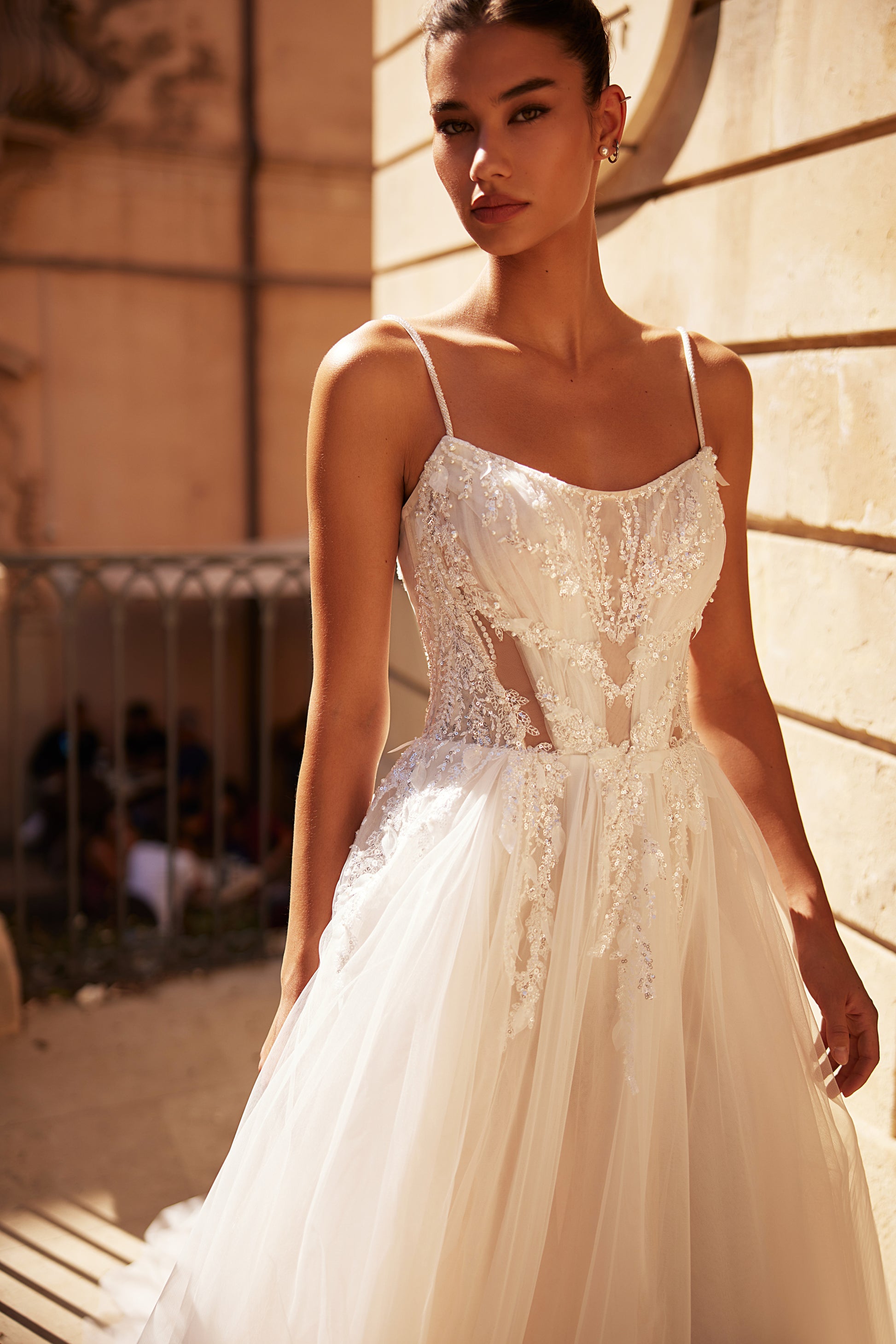 Savine A-line Scoop Milk Wedding dress
