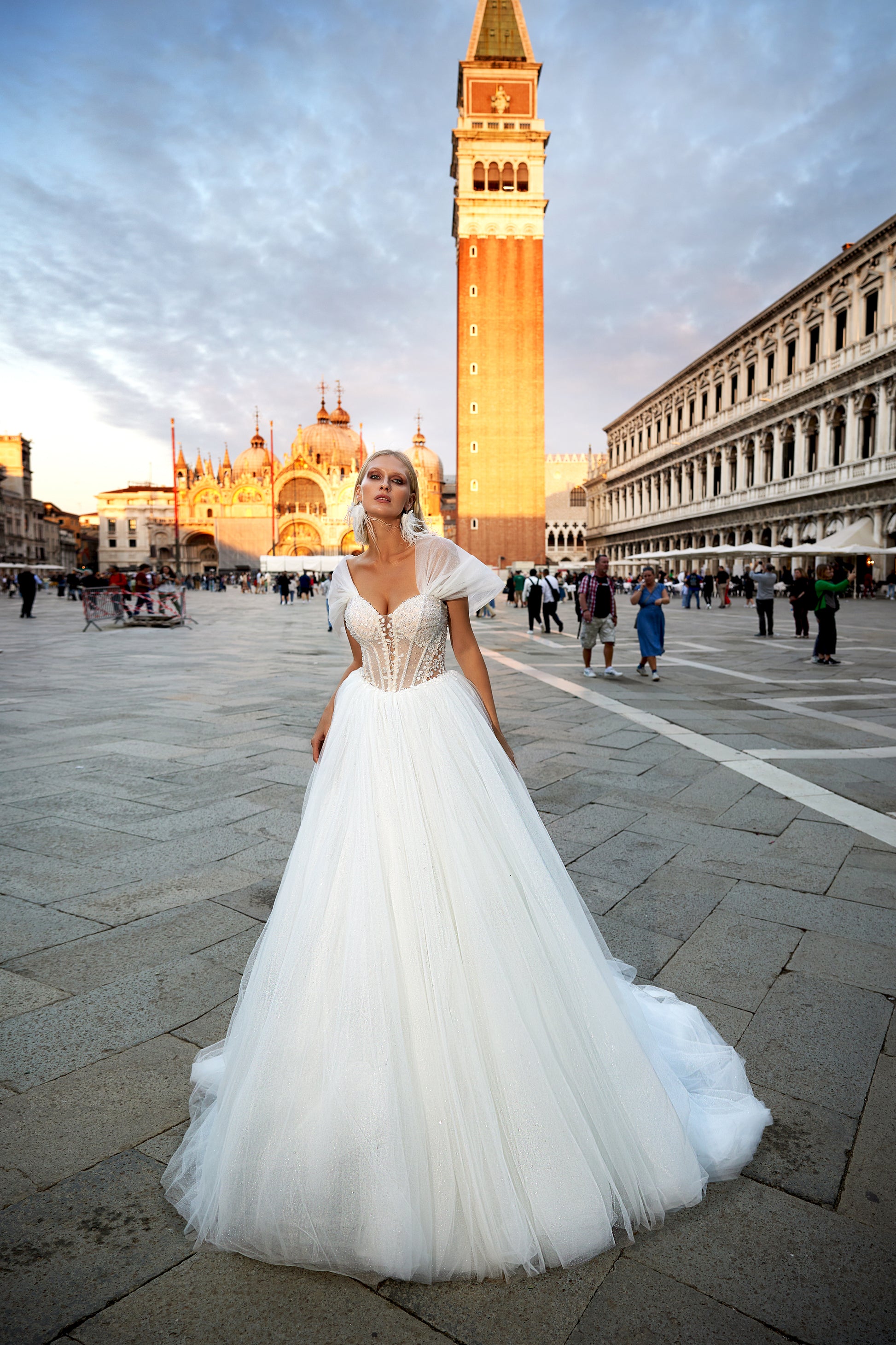 Ilona A-line Sweetheart Milk Wedding dress