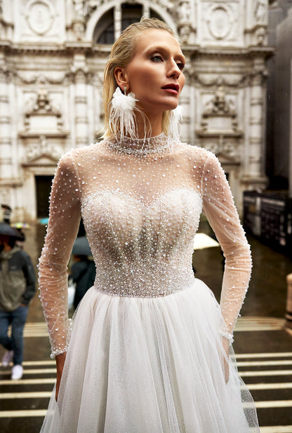 Sendra A-line High neck Milk Wedding dress