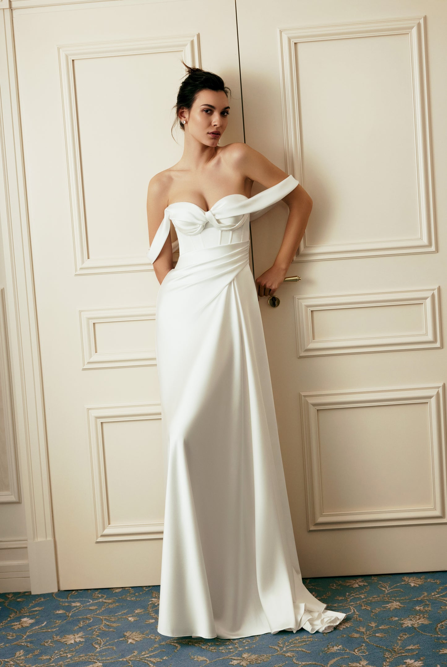 Giloria A-line Off-shoulder/Drop shoulders Milk Wedding dress