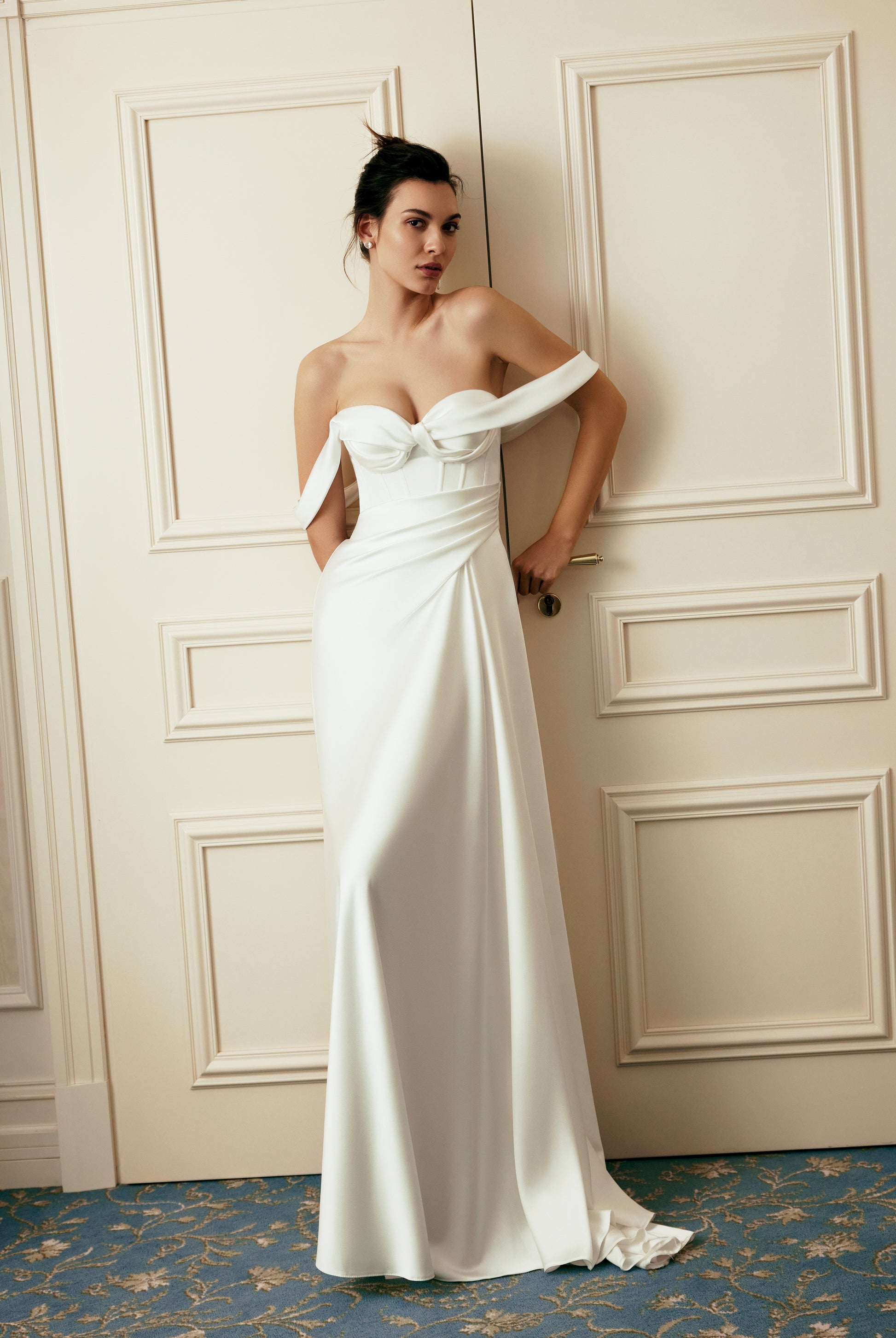 Giloria A-line Off-shoulder/Drop shoulders Milk Wedding dress