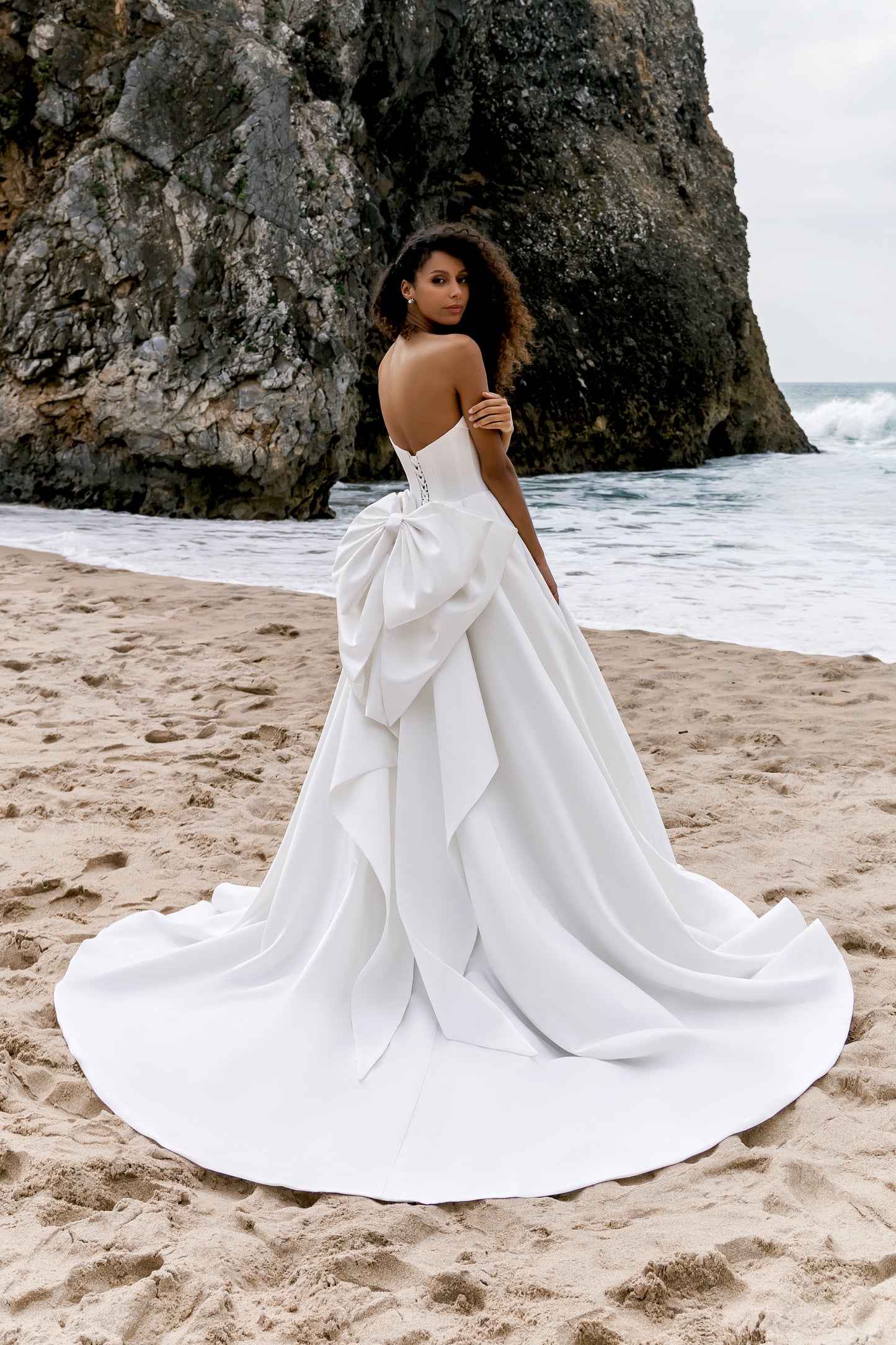 Mona A-line Straight across Milk Wedding dress