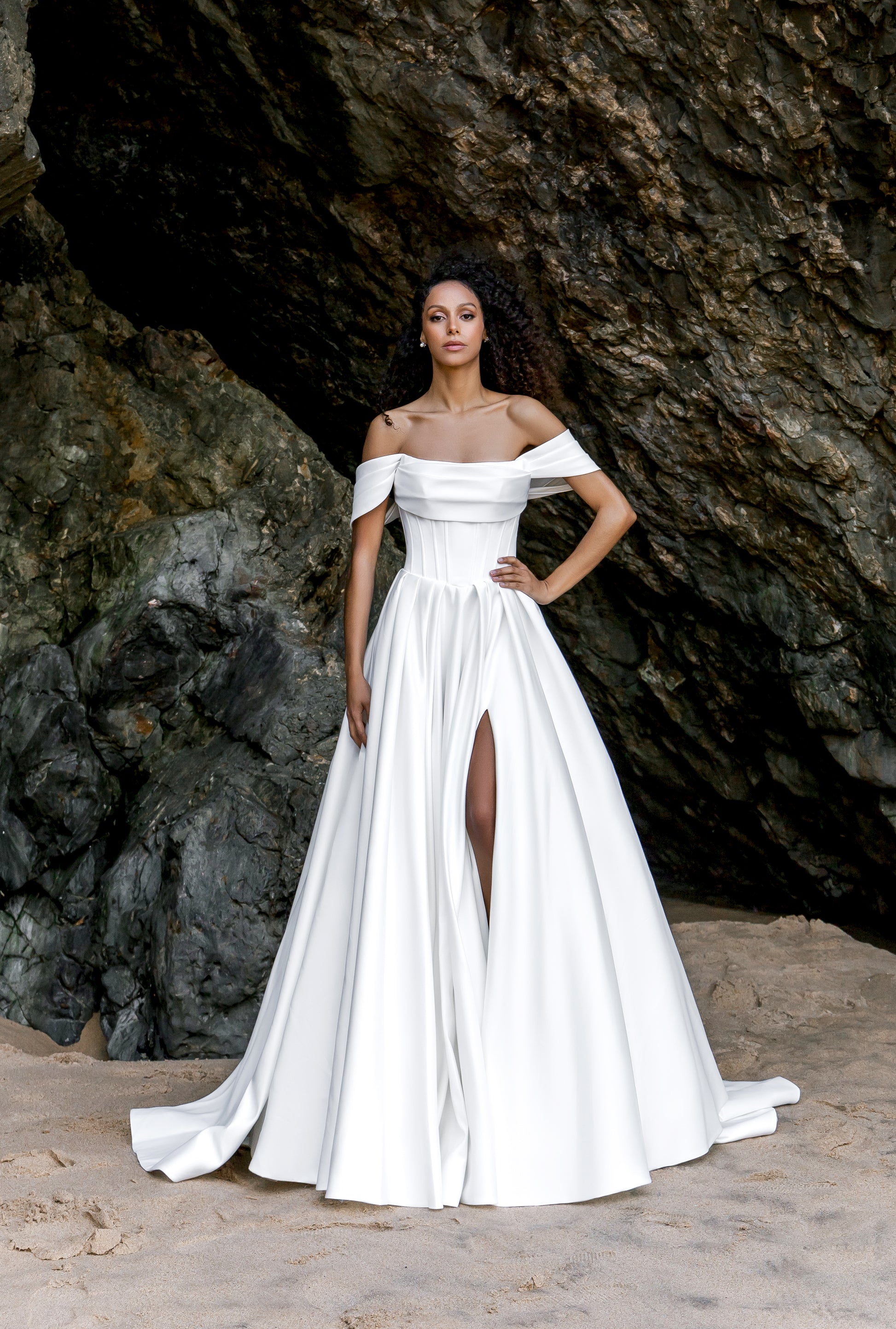 Mona A-line Straight across Milk Wedding dress
