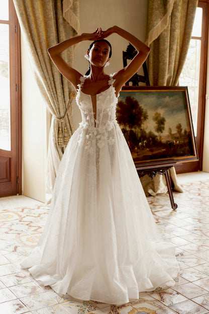 Nymph A-line Scoop Ivory Wedding dress