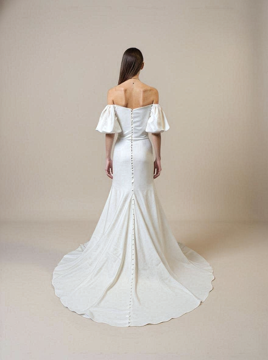 Mina Trumpet/Mermaid Straight across Milk Wedding dress