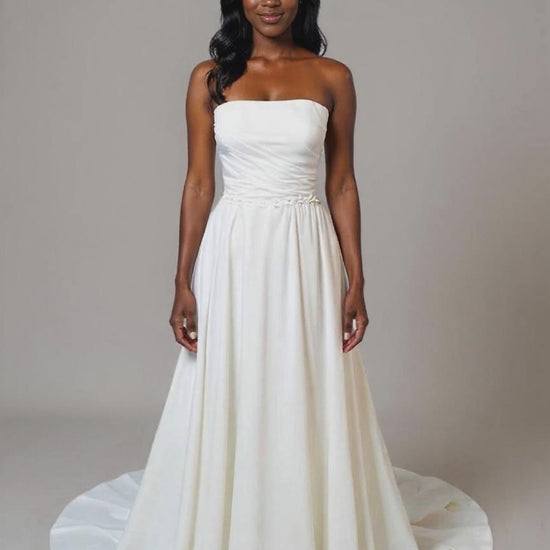 Linna A-line Straight across Milk Wedding dress