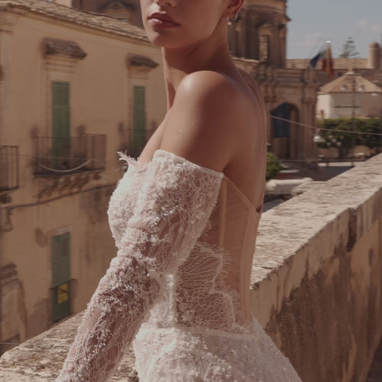 Kylie Trumpet/Mermaid Off Shoulder Milk Wedding dress