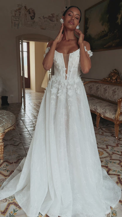 Nymph A-line Scoop Ivory Wedding dress
