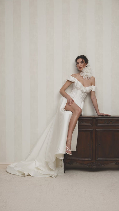 Giloria A-line Off-shoulder/Drop shoulders Milk Wedding dress