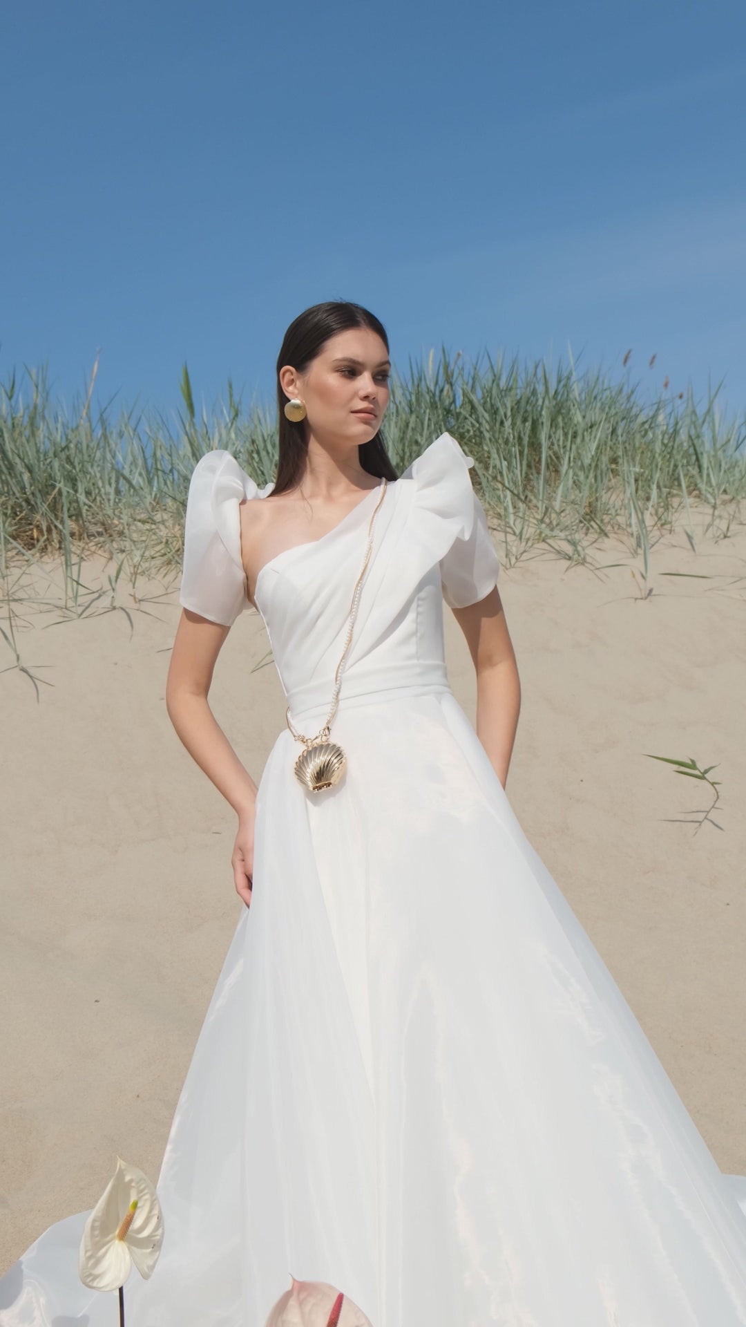Aroma A-line Asymmetric/One shoulder Off-White Wedding dress