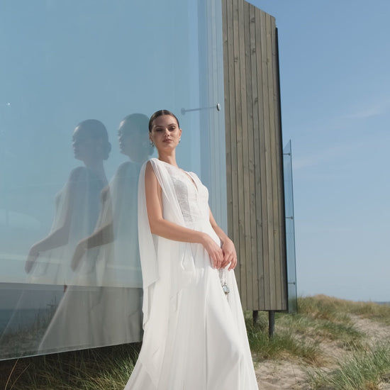 Rumari A-line V-neck Off White Wedding dress