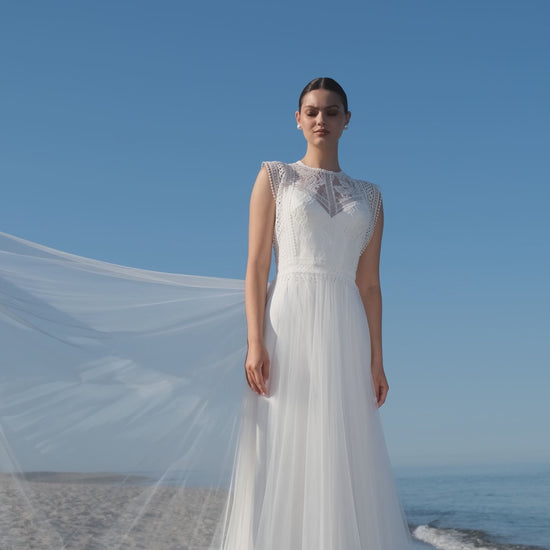 Sharma Two in one Boat/Bateau Off White Wedding dress