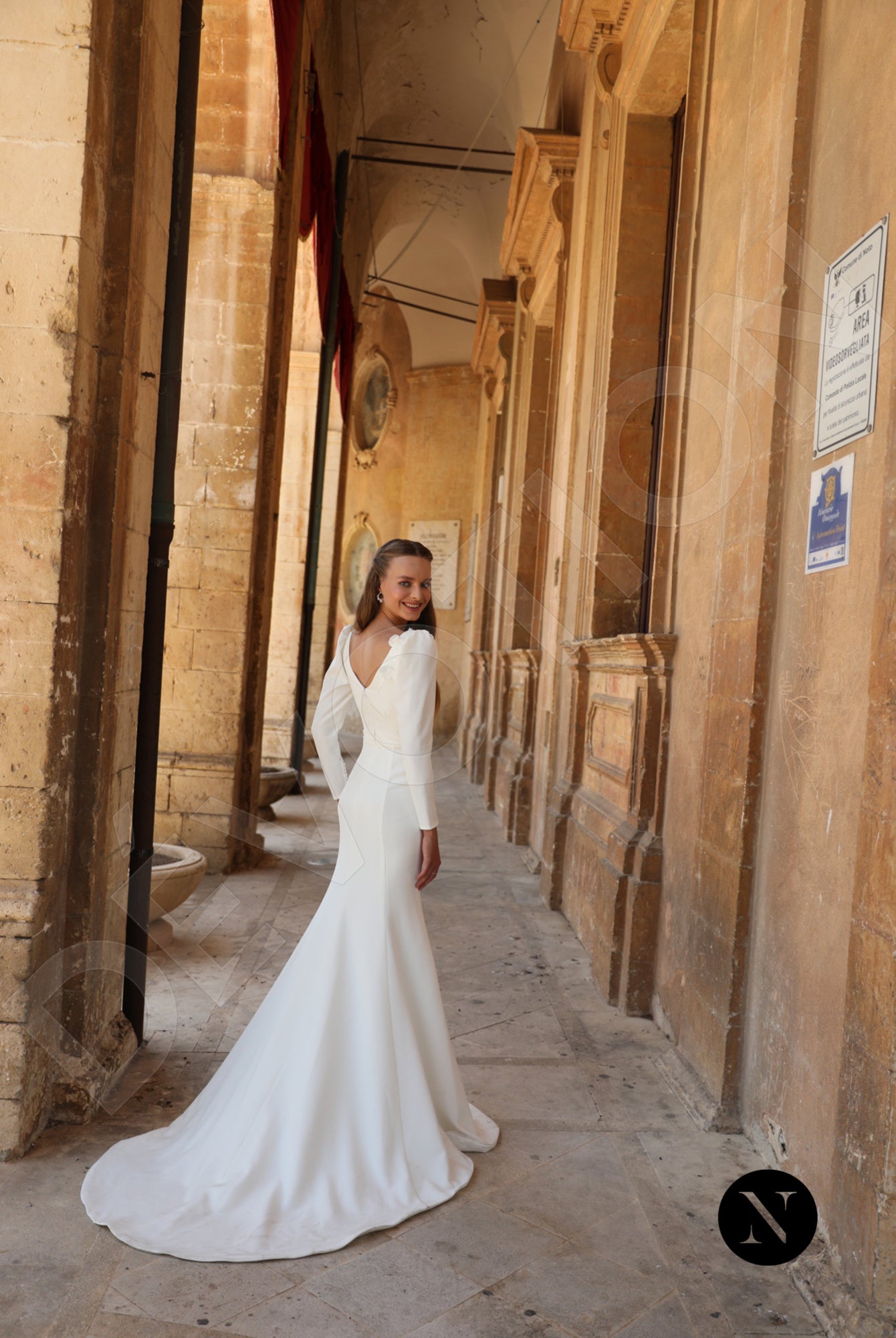 Dona Trumpet/Mermaid V-neck Ivory Wedding dress 6