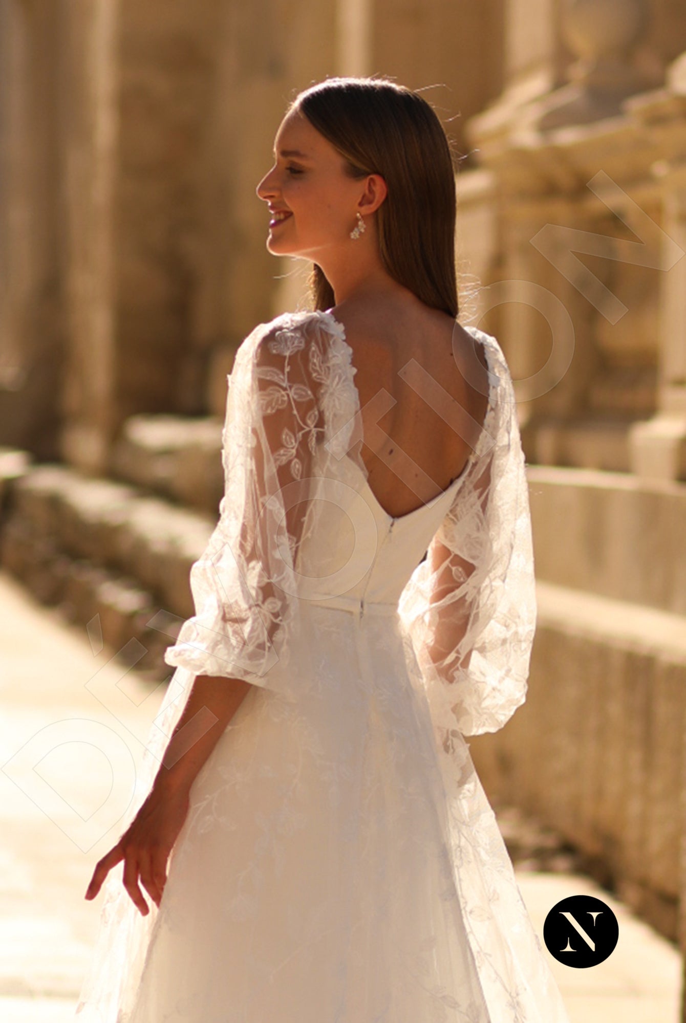 Fibi A-line Square Ivory Wedding dress