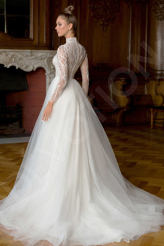 Misteria Princess/Ball Gown High neck Off White Wedding dress