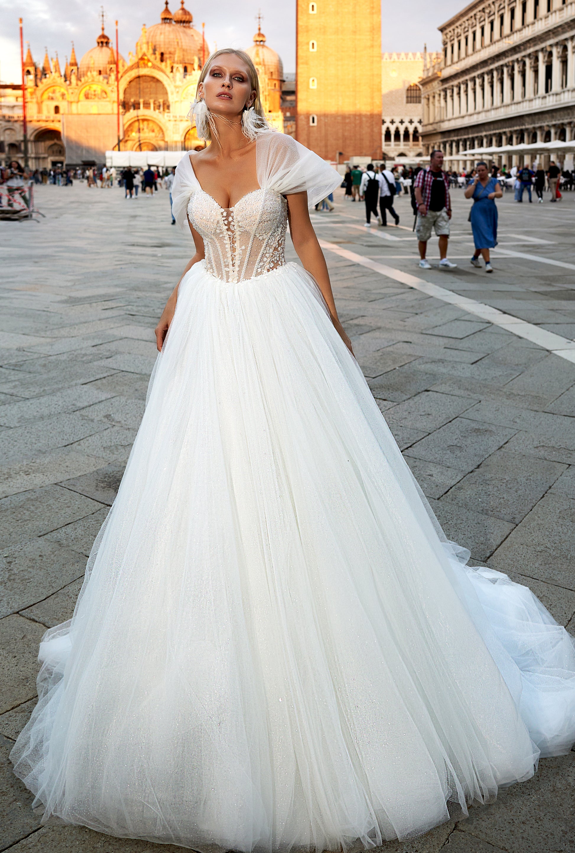 Ilona A-line Sweetheart Milk Wedding dress