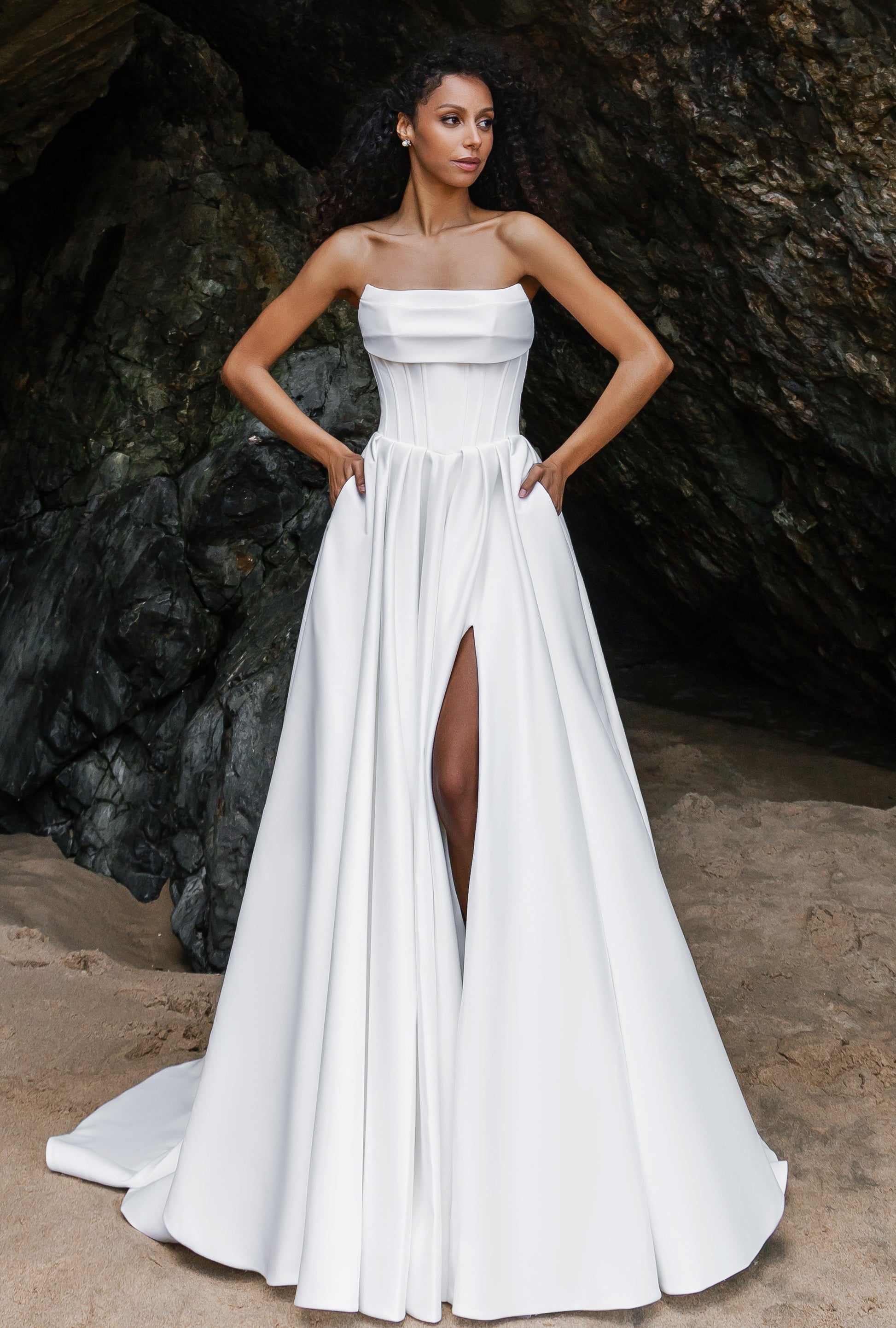 Mona A-line Straight across Milk Wedding dress