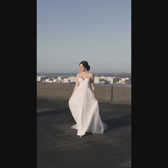 Kiera A-line Sweetheart Ivory Wedding dress