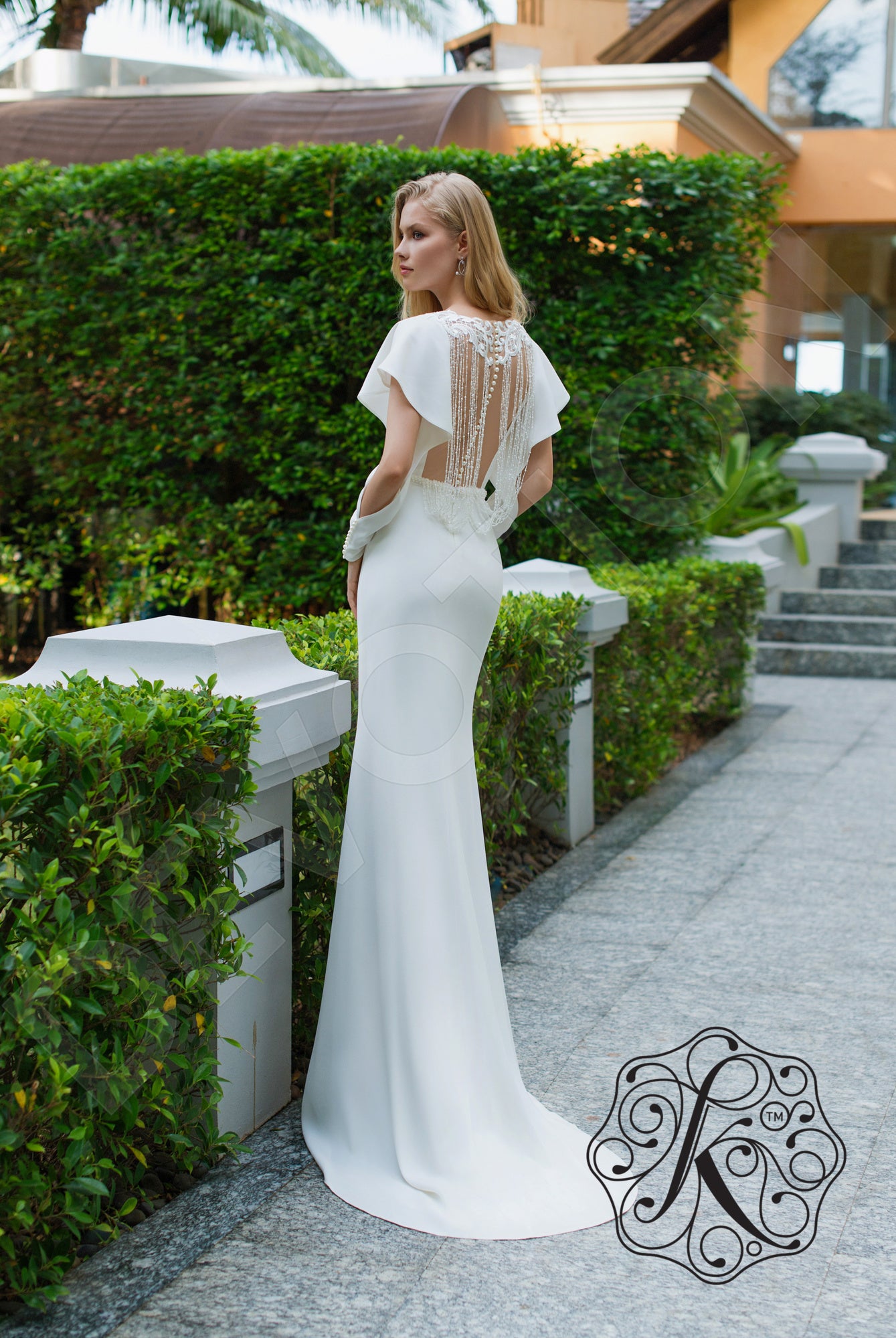 Djiansi Trumpet/Mermaid Jewel Milk Wedding dress