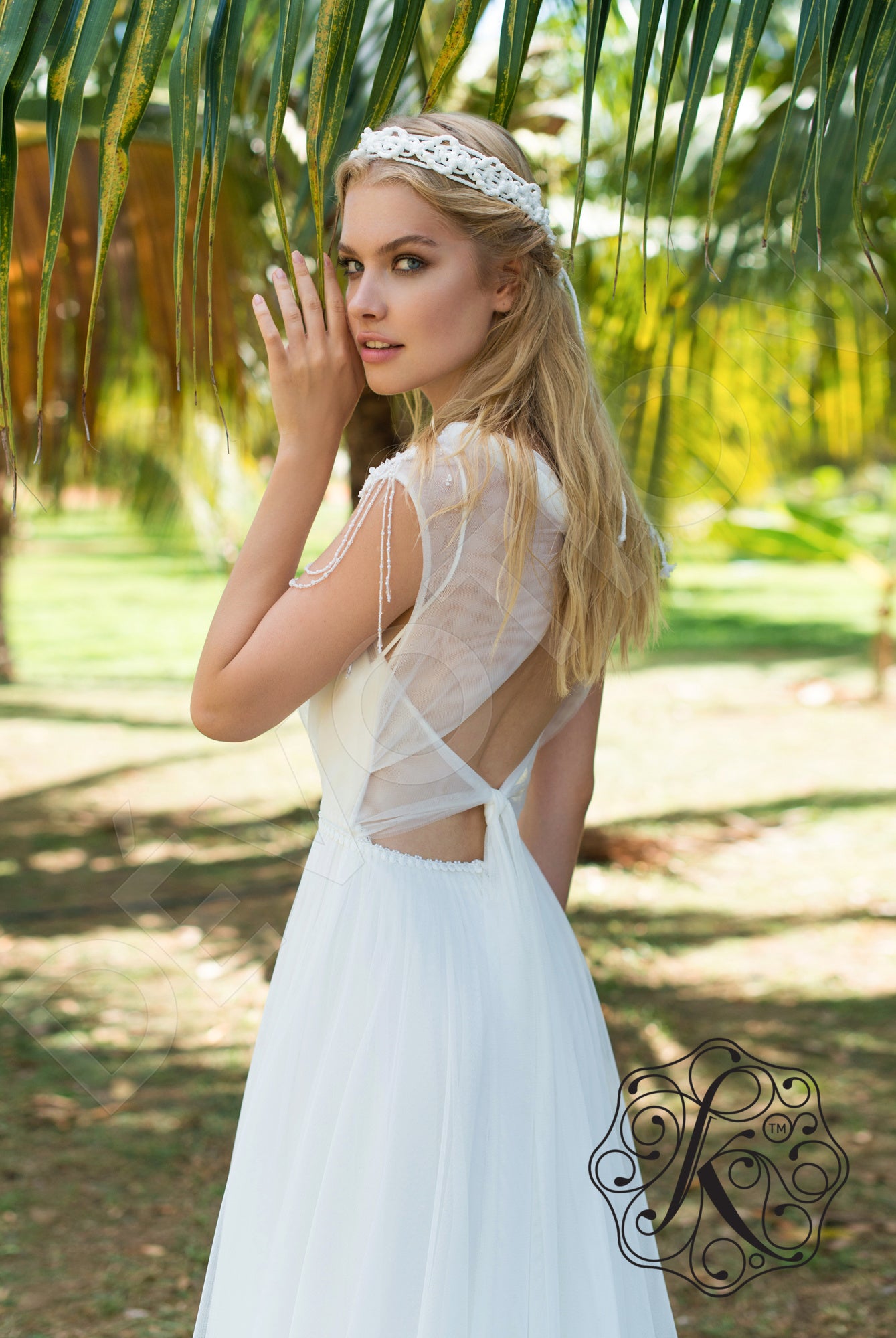 Keiman A-line V-neck Milk Wedding dress