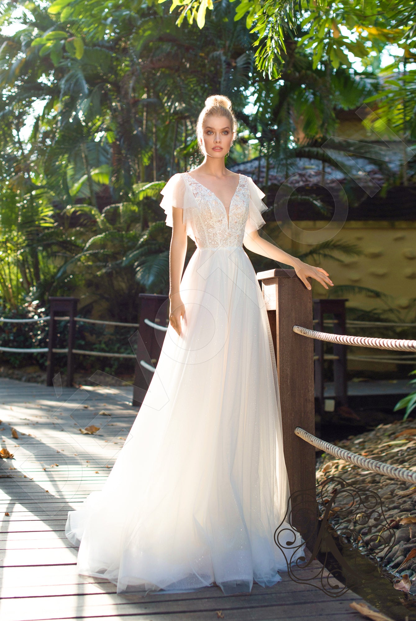 Scarlet Open back A-line Short/ Cap sleeve Wedding Dress 6