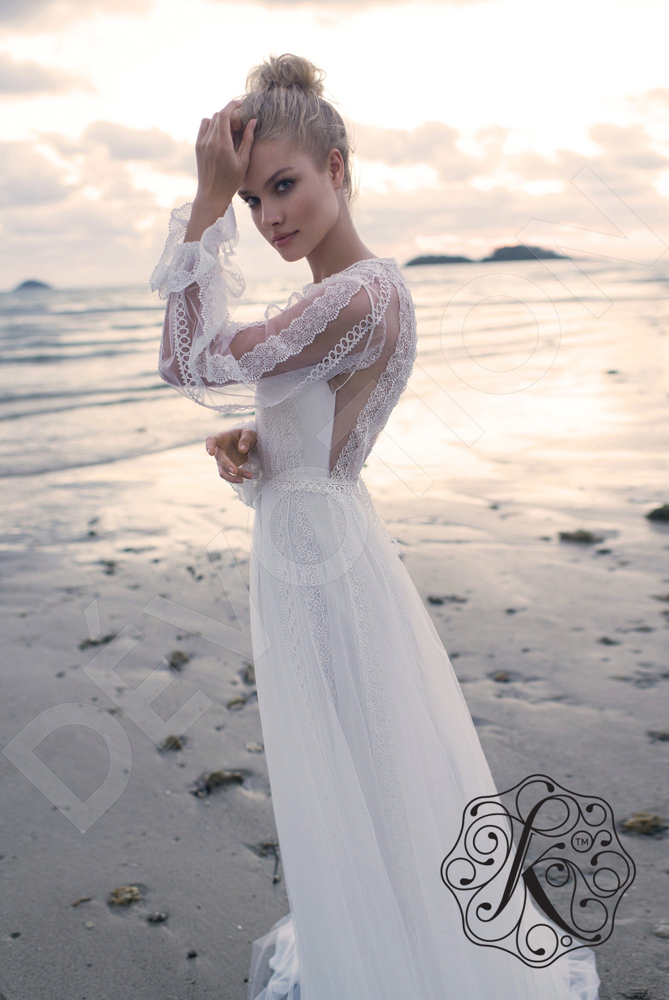 Weiss A-line Jewel Milk Wedding dress