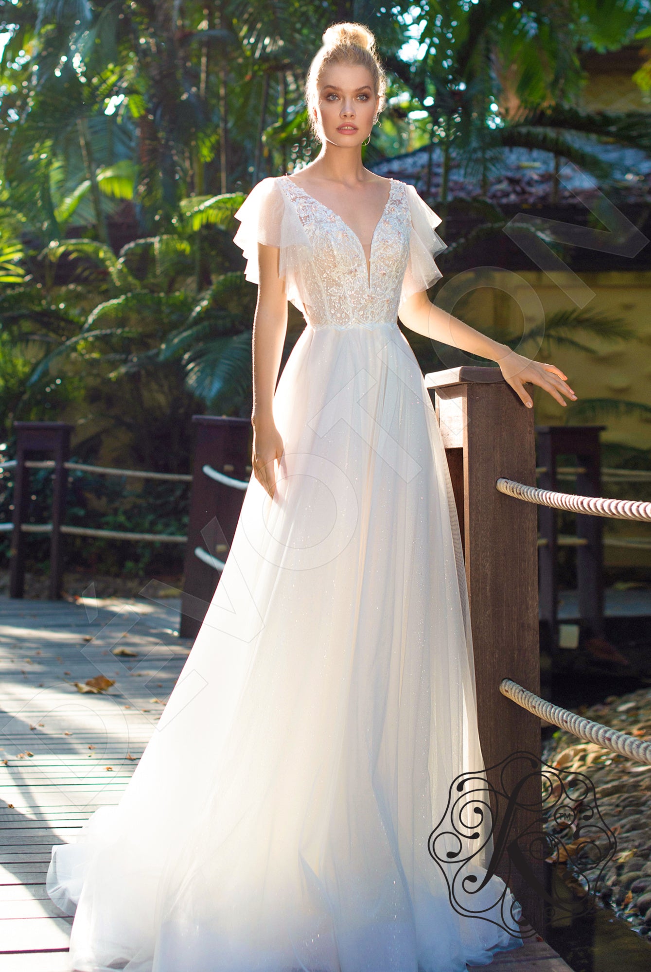 Scarlet A-line Deep V-neck Milk Wedding dress