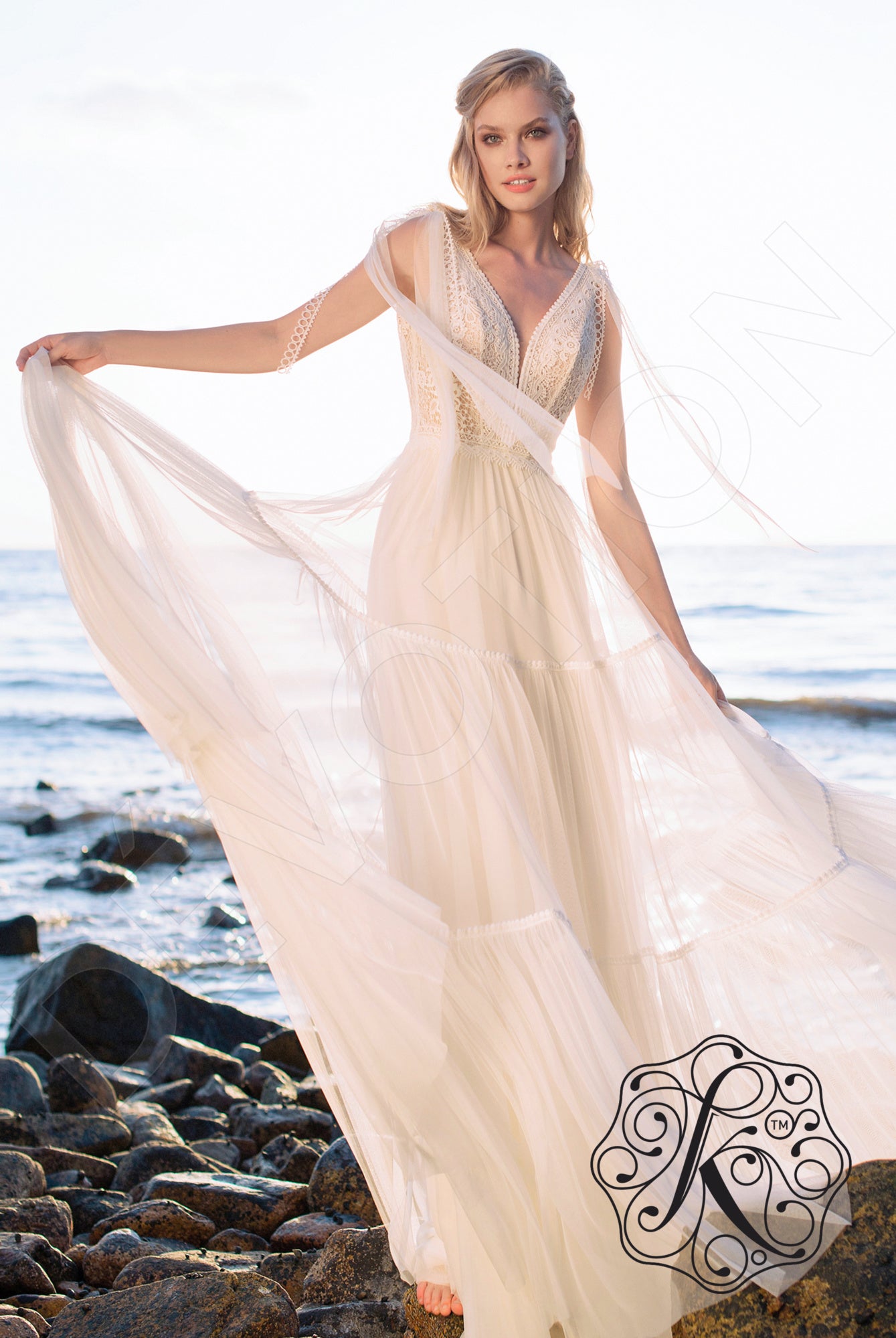 Angelica A-line Deep V-neck Milk Wedding dress