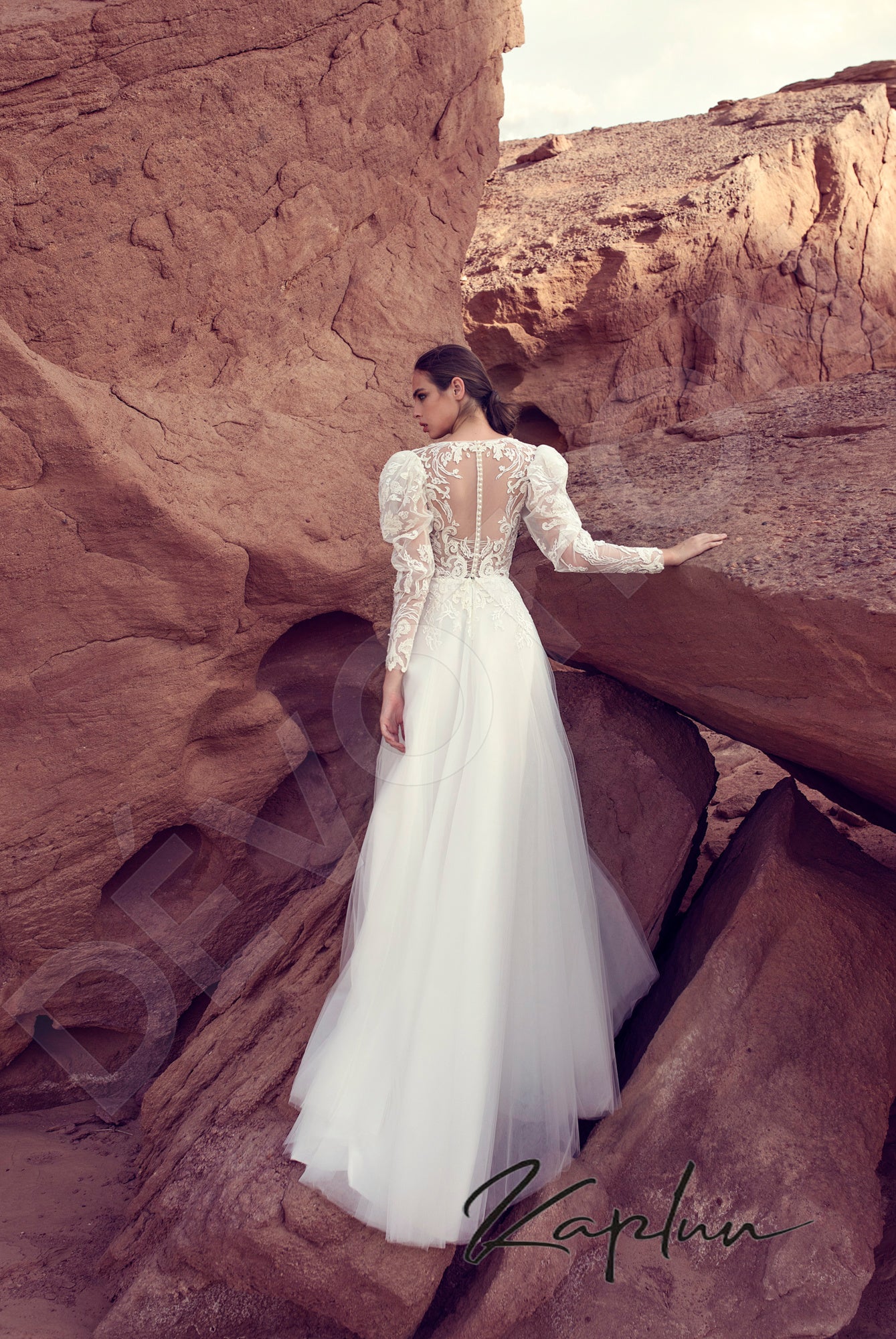 Arhelia A-line Jewel Milk Wedding dress
