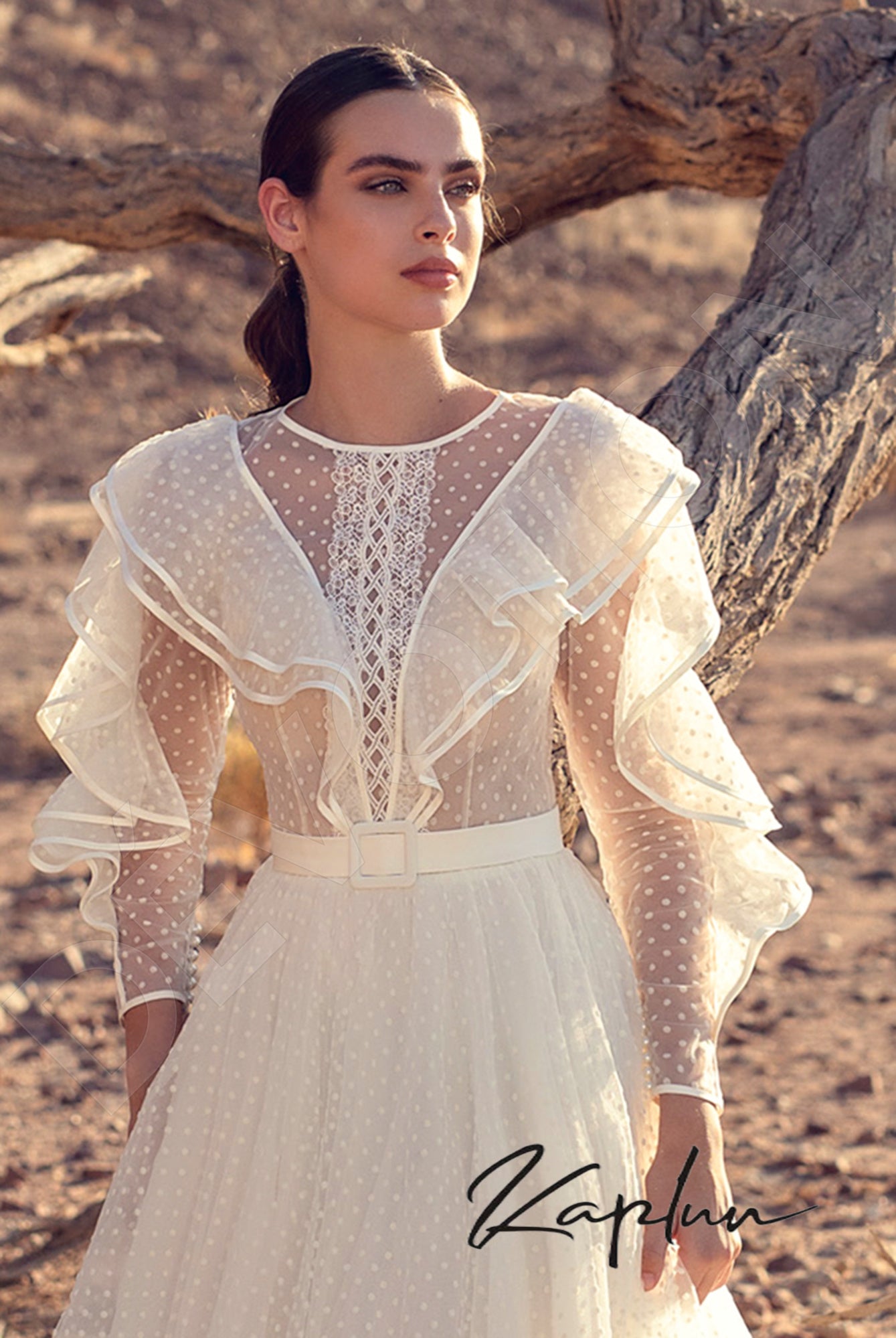 Avinar A-line Boat/Bateau Milk Wedding dress